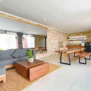 Villa Cari Surf, Uluwatu (Bali)